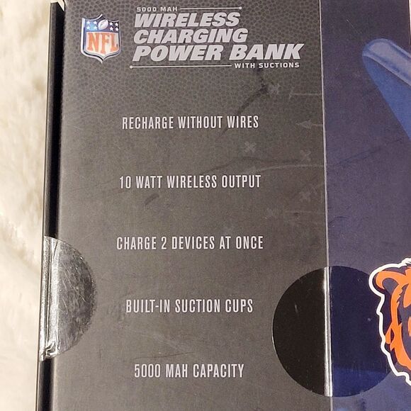 NFL Chicago Bears Wireless Charging Power Bank 5K mAh 10 Watt Suction Cups New - Picture 5 of 10